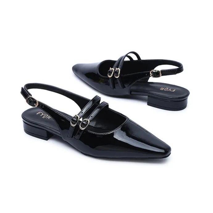 Buckle Strap Pump HL 214