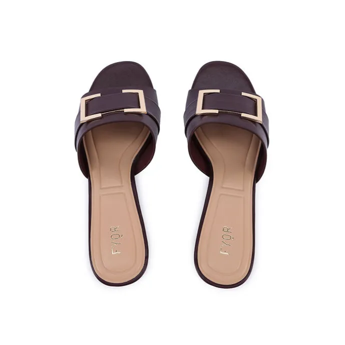 Chic Buckle Mule BB 68