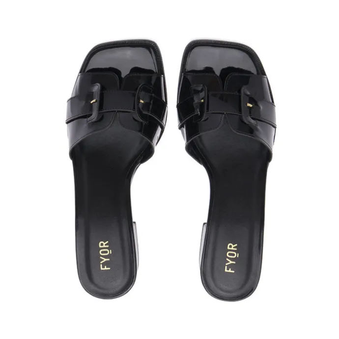 Chic Patent Mule BDV 107