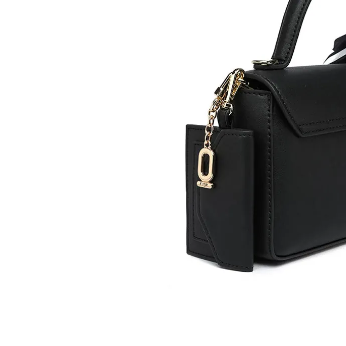 Classic versatile Handbag BD 100