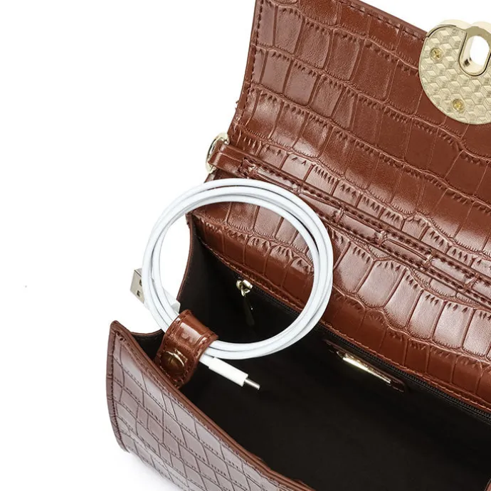 Classy yet Casual Handbag BD 109