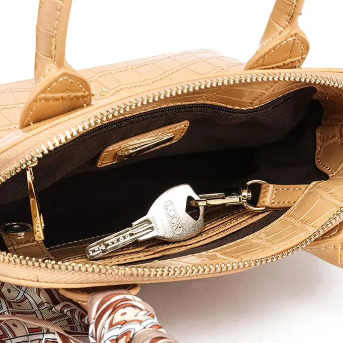 Crossbody shoulder Handbag BD 120