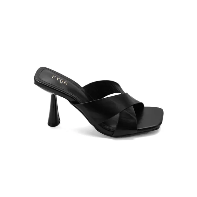 Crossover High Heel HL 144