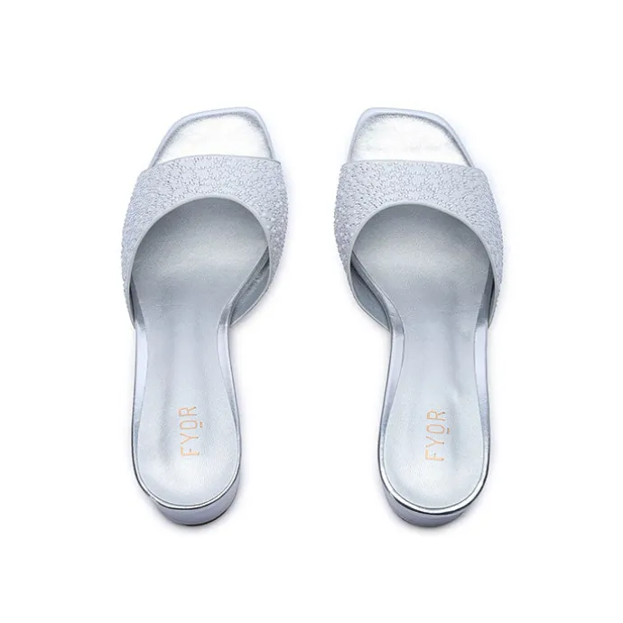 Crystal Box Mule HL 241