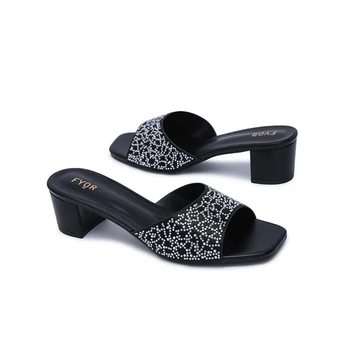 Crystal Box Mule HL 241