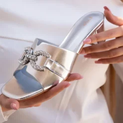 Crystal Brooch Mule HL 226