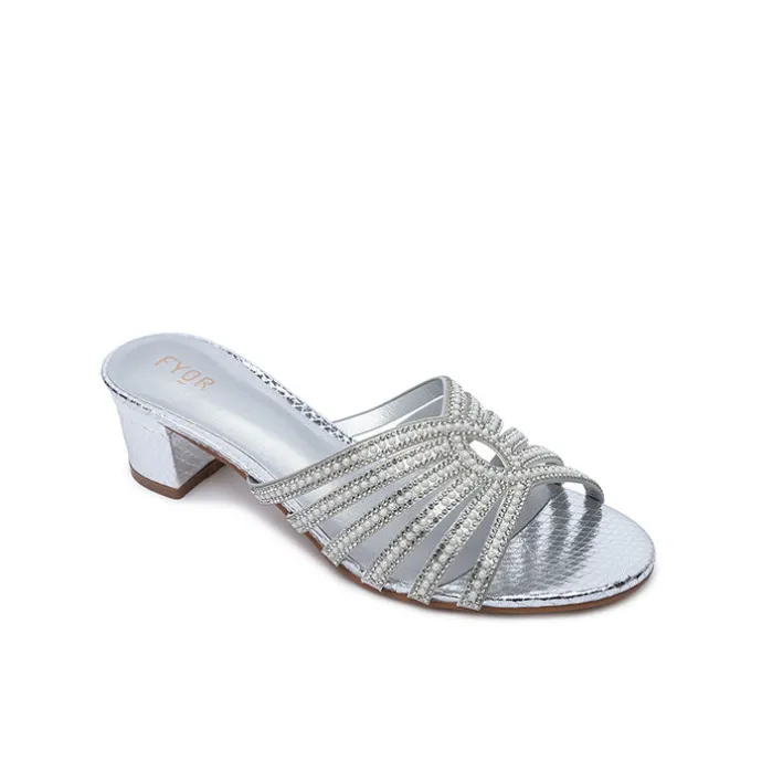 Crystal Pointed Mule HL 235