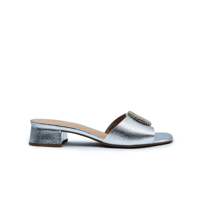 Dazzling Metallic Mule BCM 162