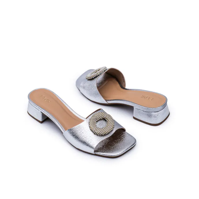 Dazzling Metallic Mule BCM 162