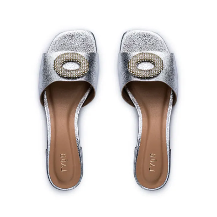Dazzling Metallic Mule BCM 162