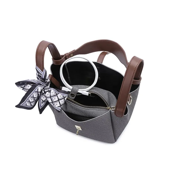 Dramatic Strap Shoulder Bag BD 159