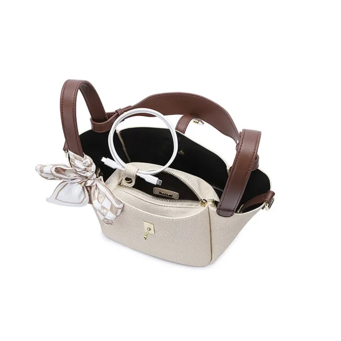 Dramatic Strap Shoulder Bag BD 159