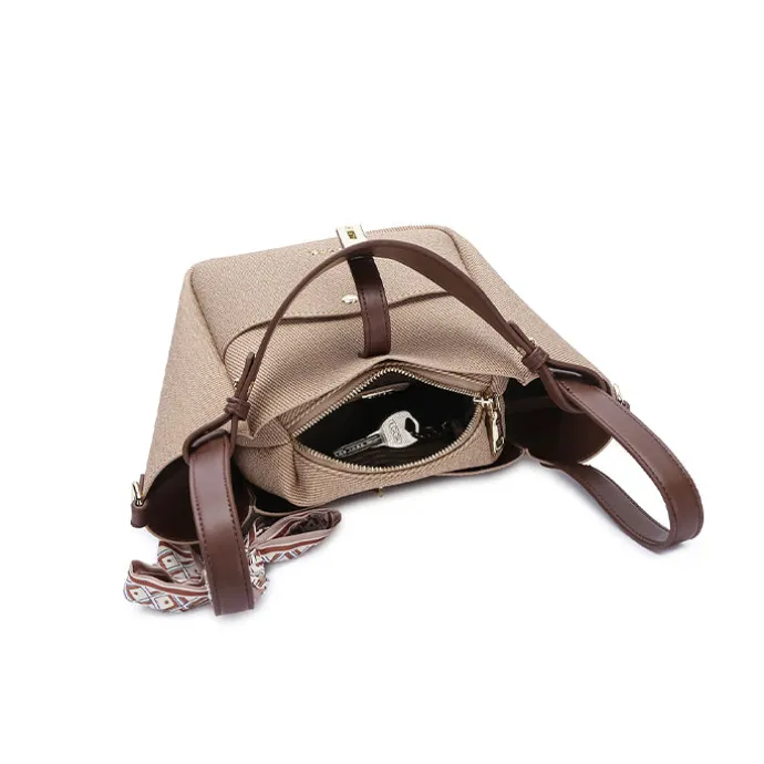 Dramatic Strap Shoulder Bag BD 159