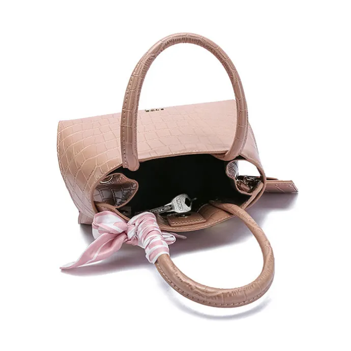 Effortlessly Chic Bag BD 140