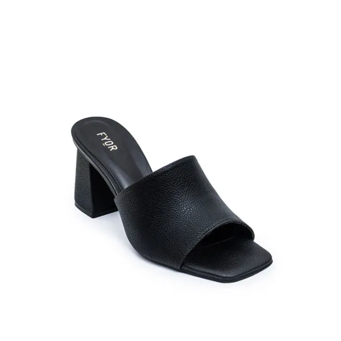 Everyday Chic Mule BCM 155