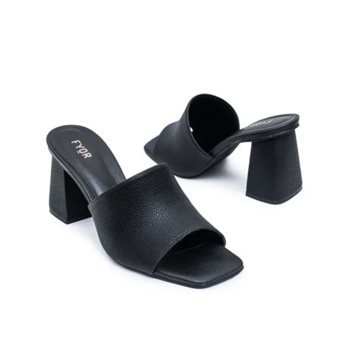 Everyday Chic Mule BCM 155