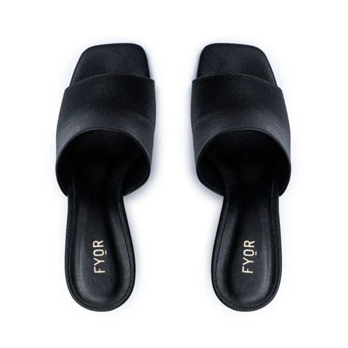 Everyday Chic Mule BCM 155