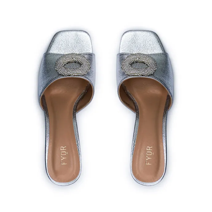 Glamorous Metallic Mule BCM 161