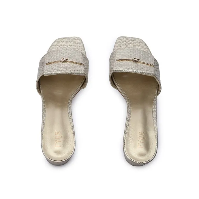 Gold Accent Mule HL 220