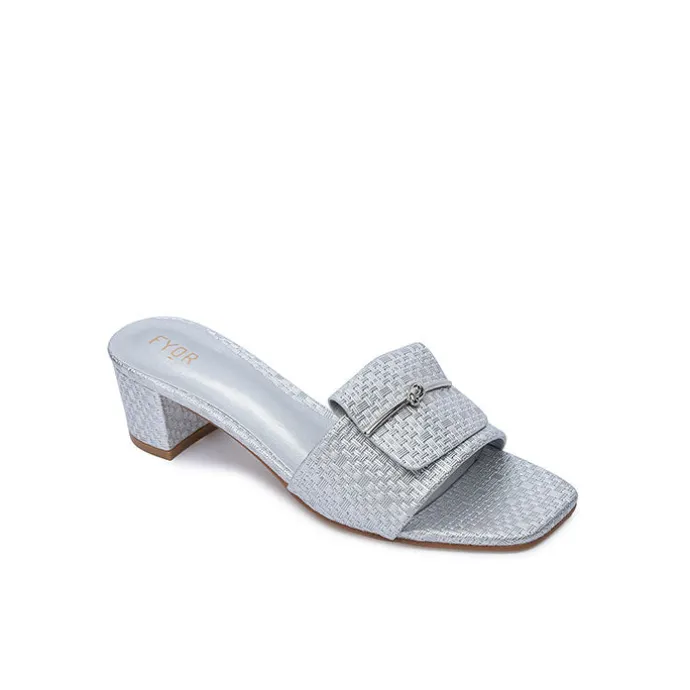Gold Accent Mule HL 220