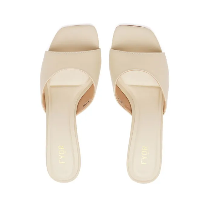 Modern Minimalist Mule BDV 109