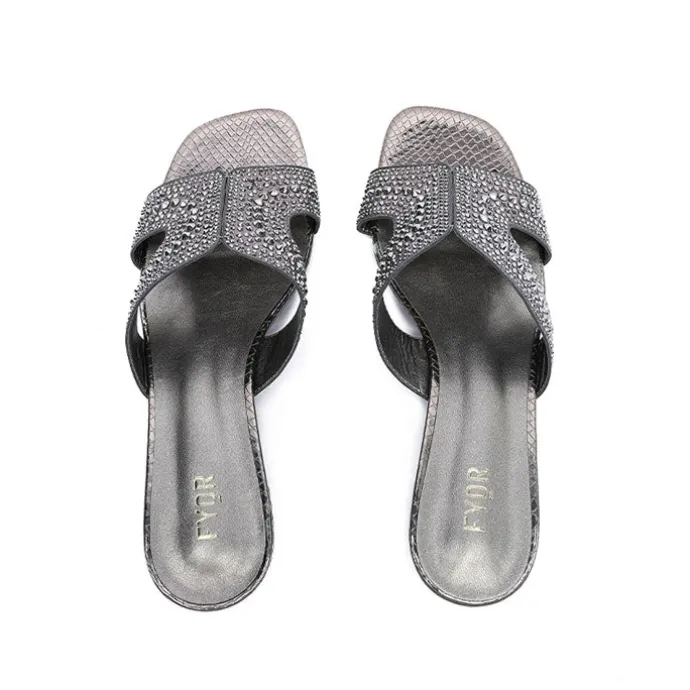 Outfit Twister Mule BB 64