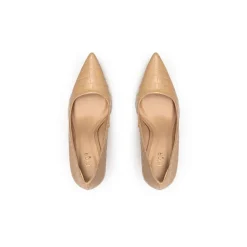 Pointed Pump BCR 017