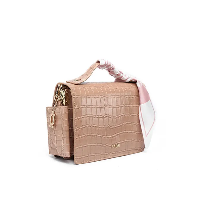 Sleek and Stylish Evening Bag BD 136