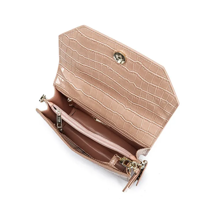 Sleek and Stylish Evening Bag BD 136