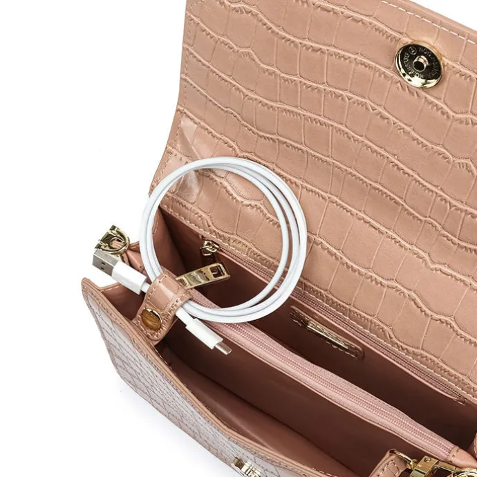 Sleek and Stylish Evening Bag BD 136