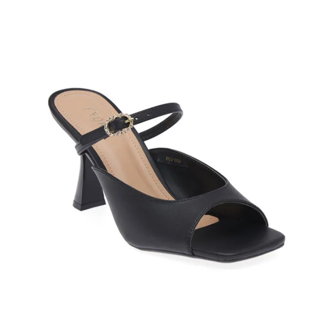 Sleek and Stylish Mule BLV 006
