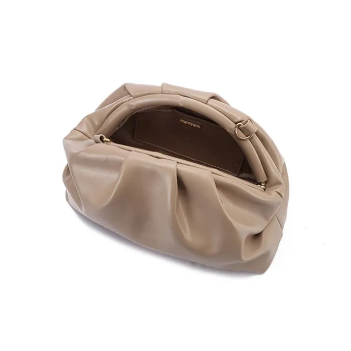 Slouchy Glamorous Clutch AD 140
