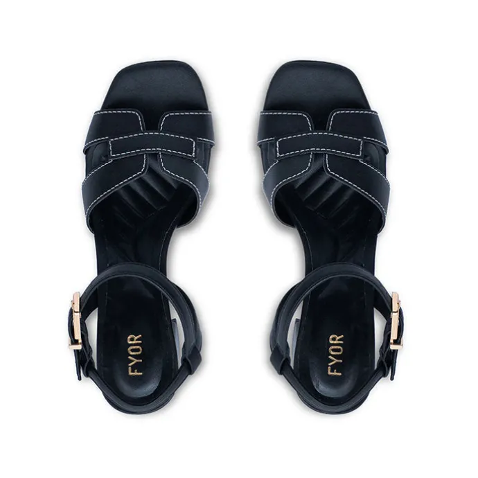 Stylish Block Heel BCR 042