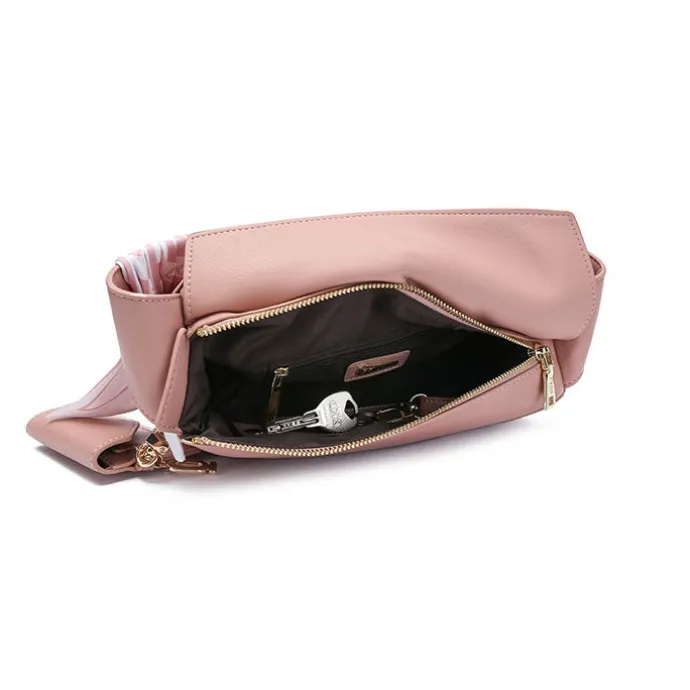 Timeless Chic Compact bag BD 145