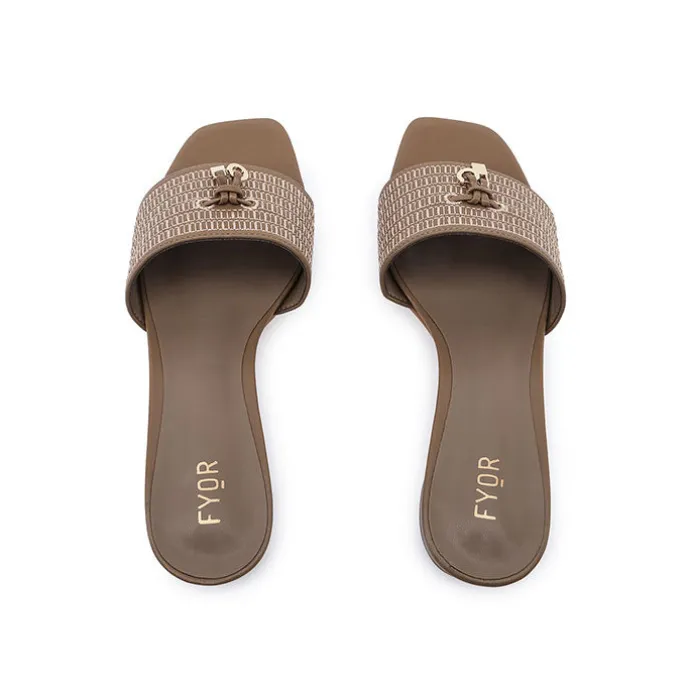 Truffle Square Mule HL 217