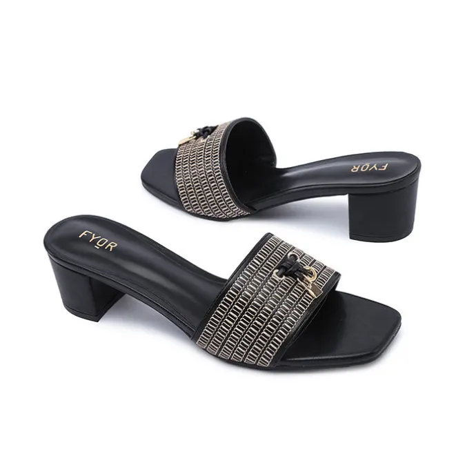 Truffle Square Mule HL 217