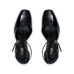 Wide Toe Sleek Pumps BCR 032